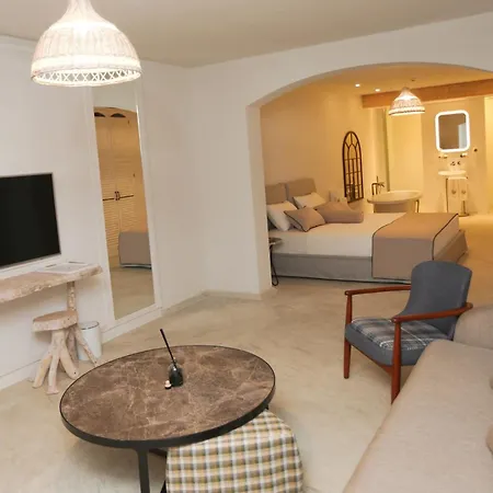Avalon Boutique Hotel & Suites-2