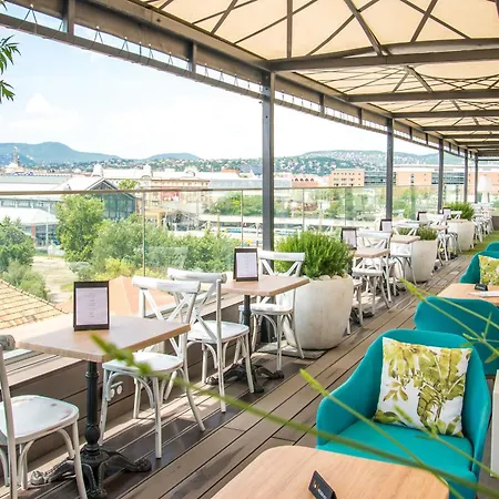 Mystery Hotel Budapest, Preferred Hotels & Resorts-3