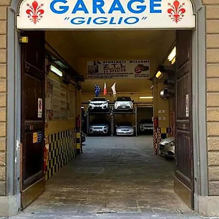Vrooms All'Angolo Del Duomo-2