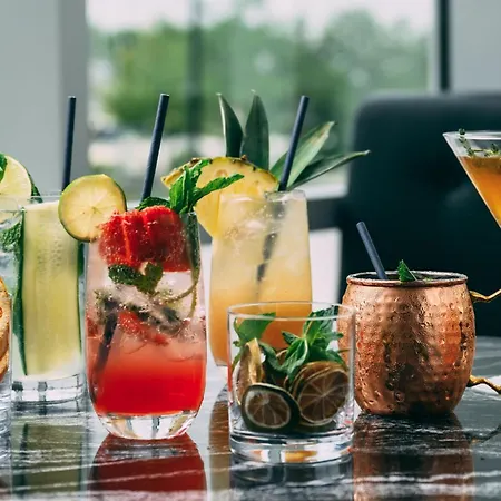 Delta Hotels By Marriott Thunder Bay-3