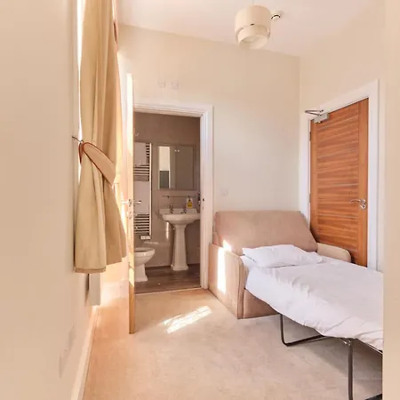 Kings Park Hotel-3
