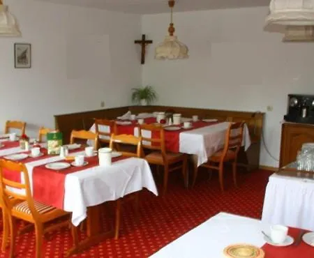 Gästehaus Trahasch im Adelshof-2