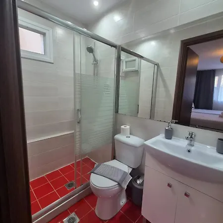 City Plaza Apartments & Rooms-2