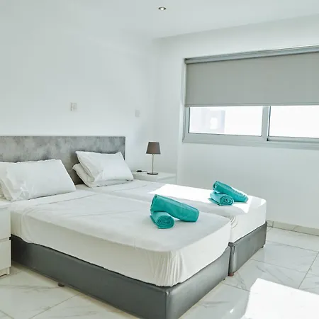 Nissi Avenue Suites-2