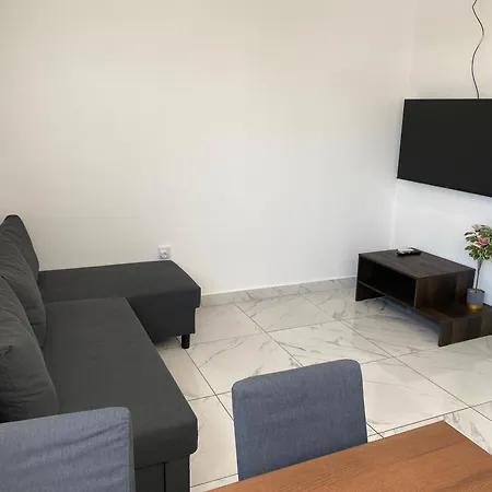 Nissi Avenue Suites-3