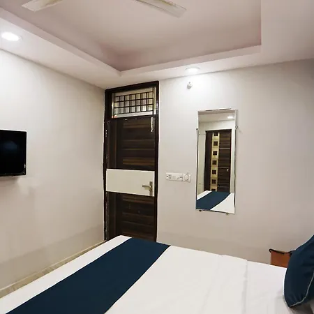 Hotel Silverkey Near Lic Building Main Rd Khoda Next To Shyam Oil-2