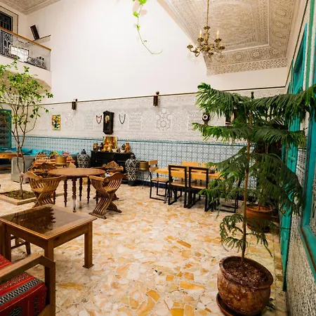 Riad 111-2