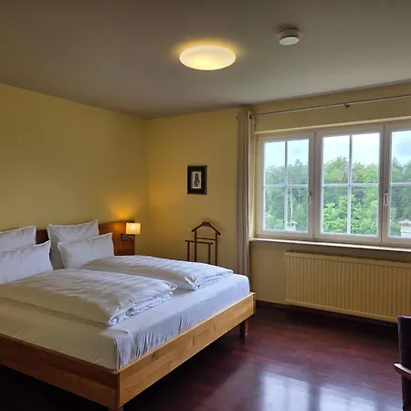 Hotel Schloss Freudental-3