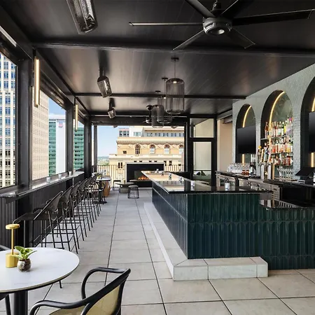 The Peregrine Omaha Downtown Curio Collection By Hilton-2