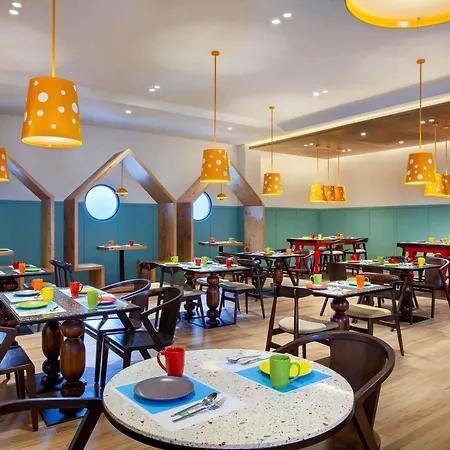 Ibis Styles Bandung Grand Central-2
