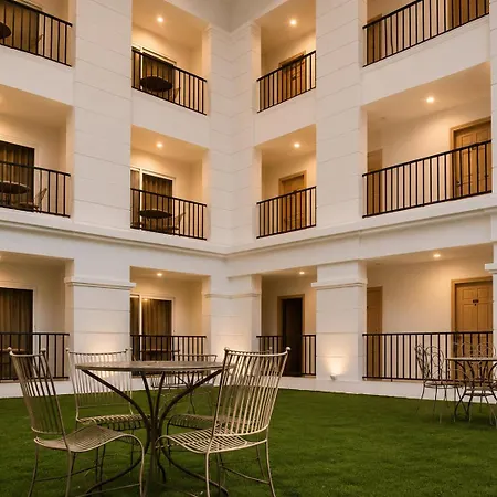 Hotel The Golden Sands, Located On Calangute Main Road-2