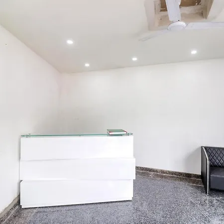 Collection O Mahavir Enclave Near Dashrath Puri Metro Station-3