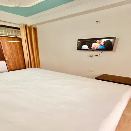 Capital O Kanha Guest House-3
