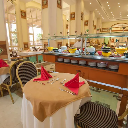 Royal Lagoons Resort & Aqua Park Families And Couples Only-3