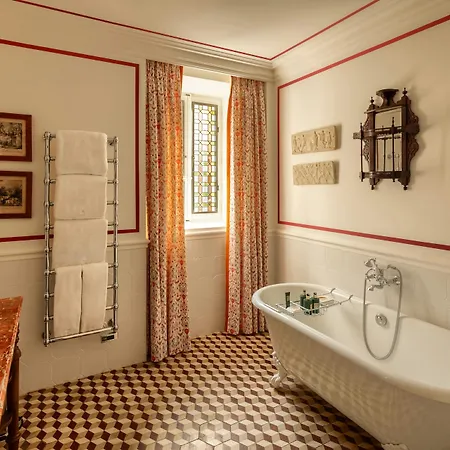 Airelles Gordes, La Bastide-3