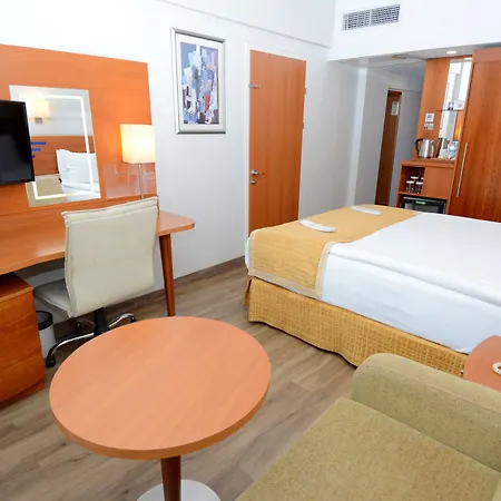 Holiday Inn Istanbul City By Ihg-3