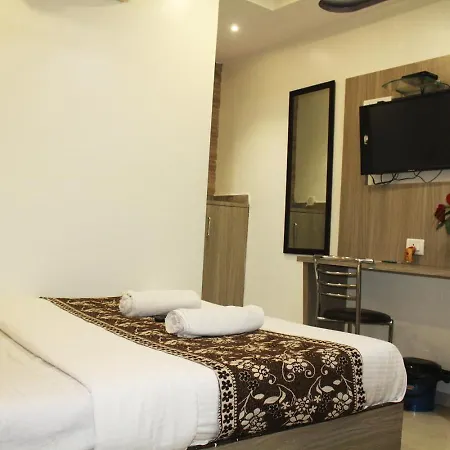 Hotel Time Gold Near Domestics Airport-2