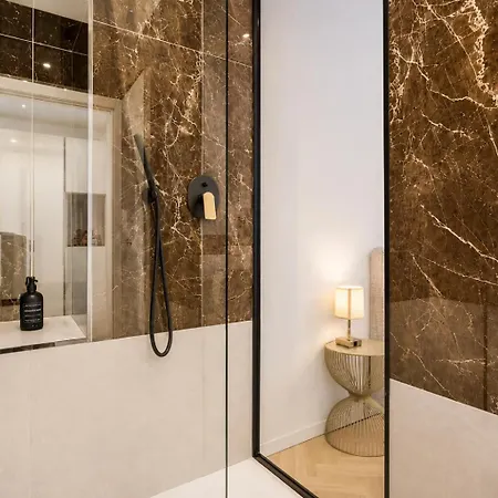 B And G San Babila- Luxury In The Heart Of Milano - Design District-3