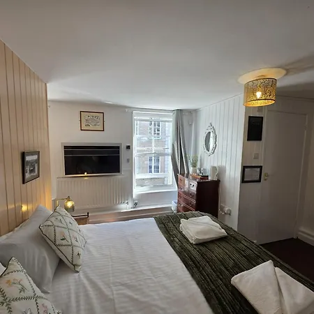 The Wheatsheaf Hotel-3