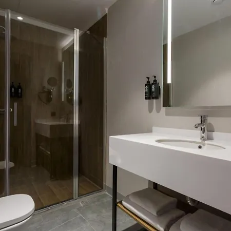 Ramada Encore By Wyndham Istanbul Arnavutkoy-3