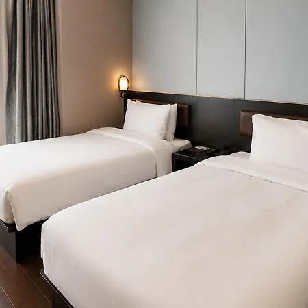 Crystal Hotel Shanghai The Bund Jinling East Road-3