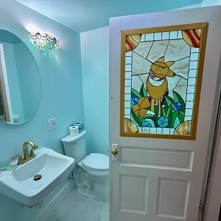 Inn On Fox Meadow - Spacious Victorian Inn-2