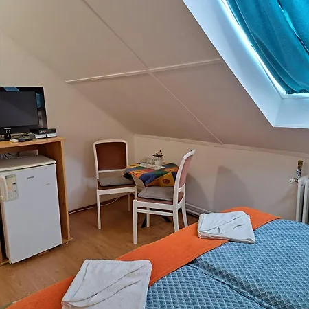 Kálmán Imre Panzió Siófok-2