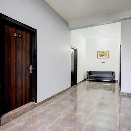 Hotel O 4 Square Residency-3