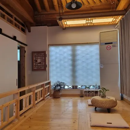 Naru Hanok Stay-3