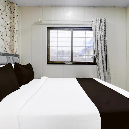 Fabhotel Hans Residency-2
