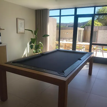 Nova Nocte Urban Private Pool & Spa Retreat-2