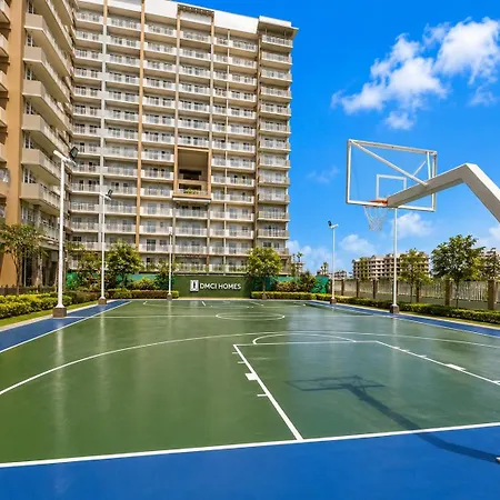 Modern 1Br Condo With Balcony & City View-3