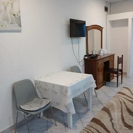 Eni Rooms 2-3