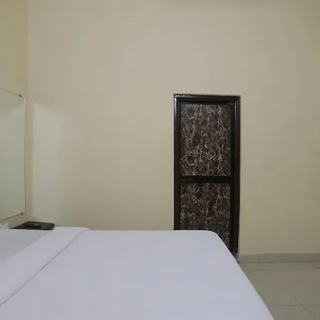 Hotel O Celebrity-2
