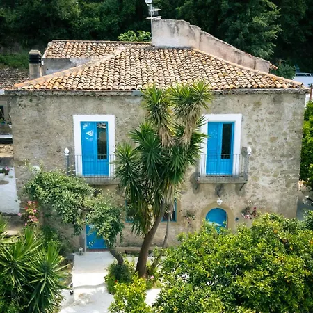 La Casa Del Nespolo - Exclusive Country Suites - Seaview Pool & Self Check-In (Adults Only)-3