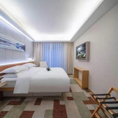 H-Hotel Riverside Chengdu-3