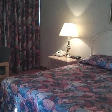 Knights Inn Brandon-3