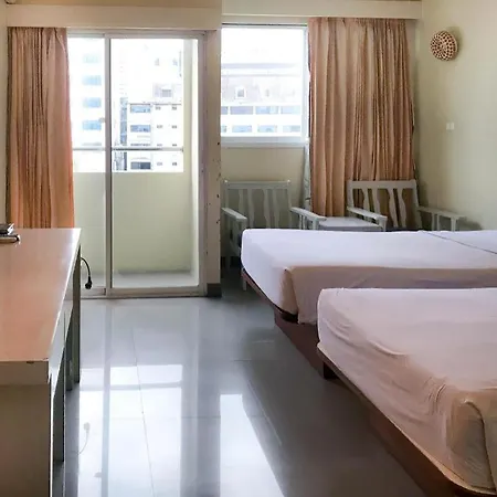 J Two S Pratunam Hotel-3