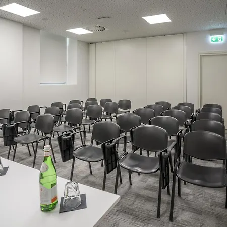 Hampton By Hilton Locarno-2