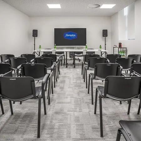 Hampton By Hilton Locarno-3