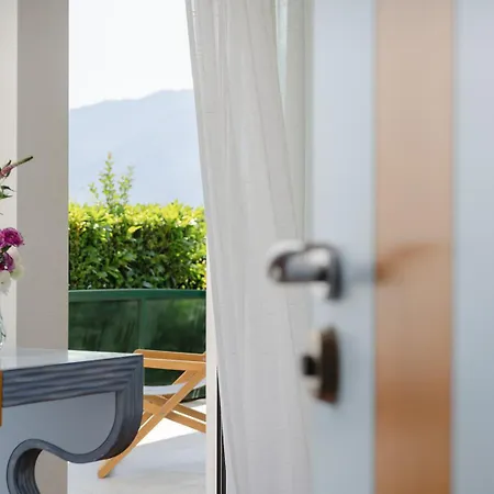 Hotel Eden Roc Marina-2