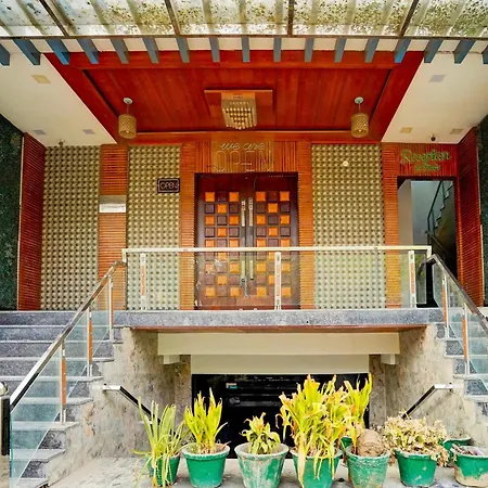 Townhouse Status By Sbg Near Anand Vihar Vaishali Metro Station-3