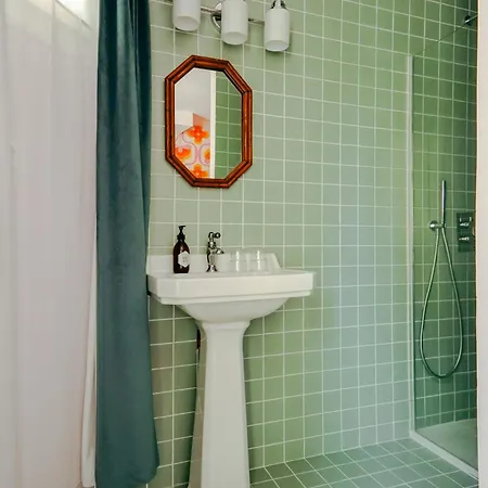 Le Charmant Hôtel-2