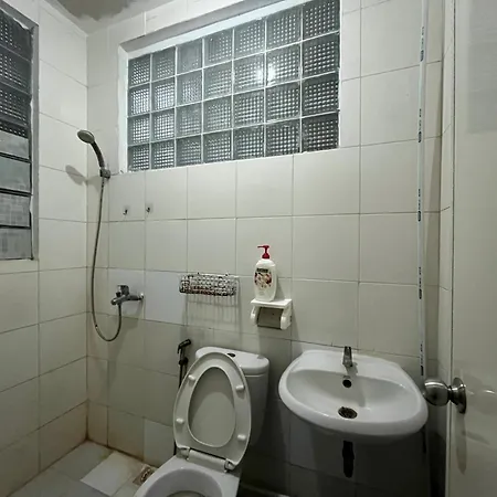SPOT ON 94142 Al Fatih Residence Syariah 2-3