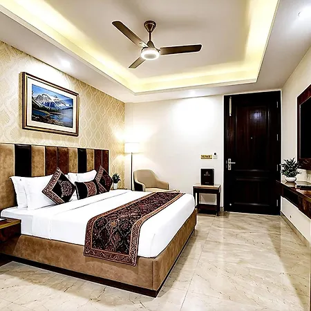 Hotel Happy Stay Free Airport Pickup Delhi Airport-3
