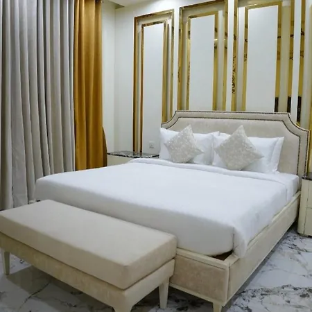 The Oasis Hotel-3