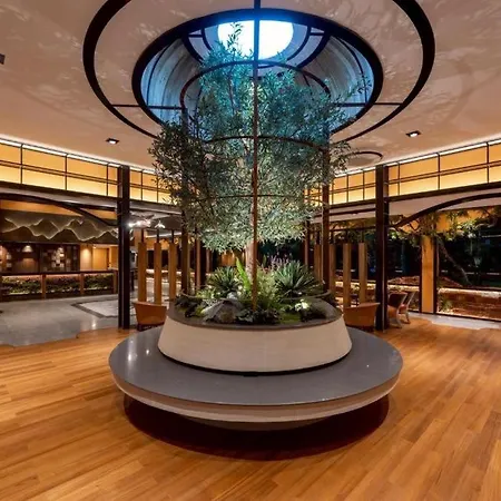 Holiday Garden Hotel-2