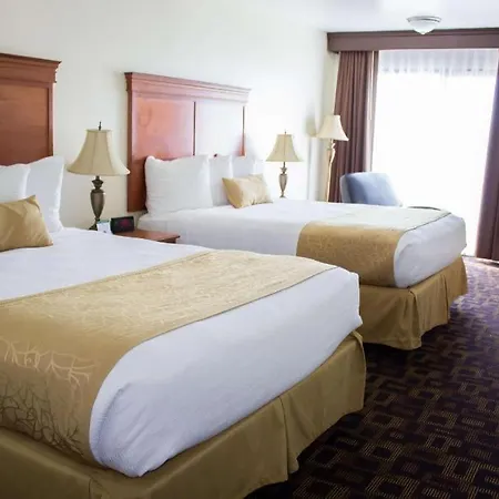 Best Western Plus Lake Front Hotel-3