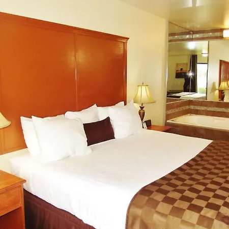 Best Western Plus Lake Front Hotel-2