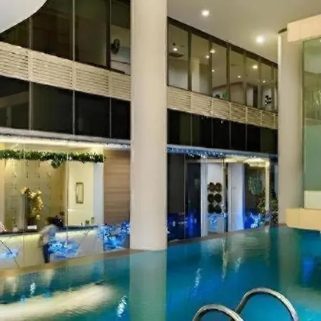 Blue Sky Hotel Petamburan-3